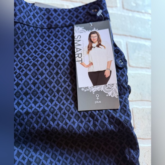 Maurices Dark Blue Patterned High Waist Shorts - Picture 2 of 9